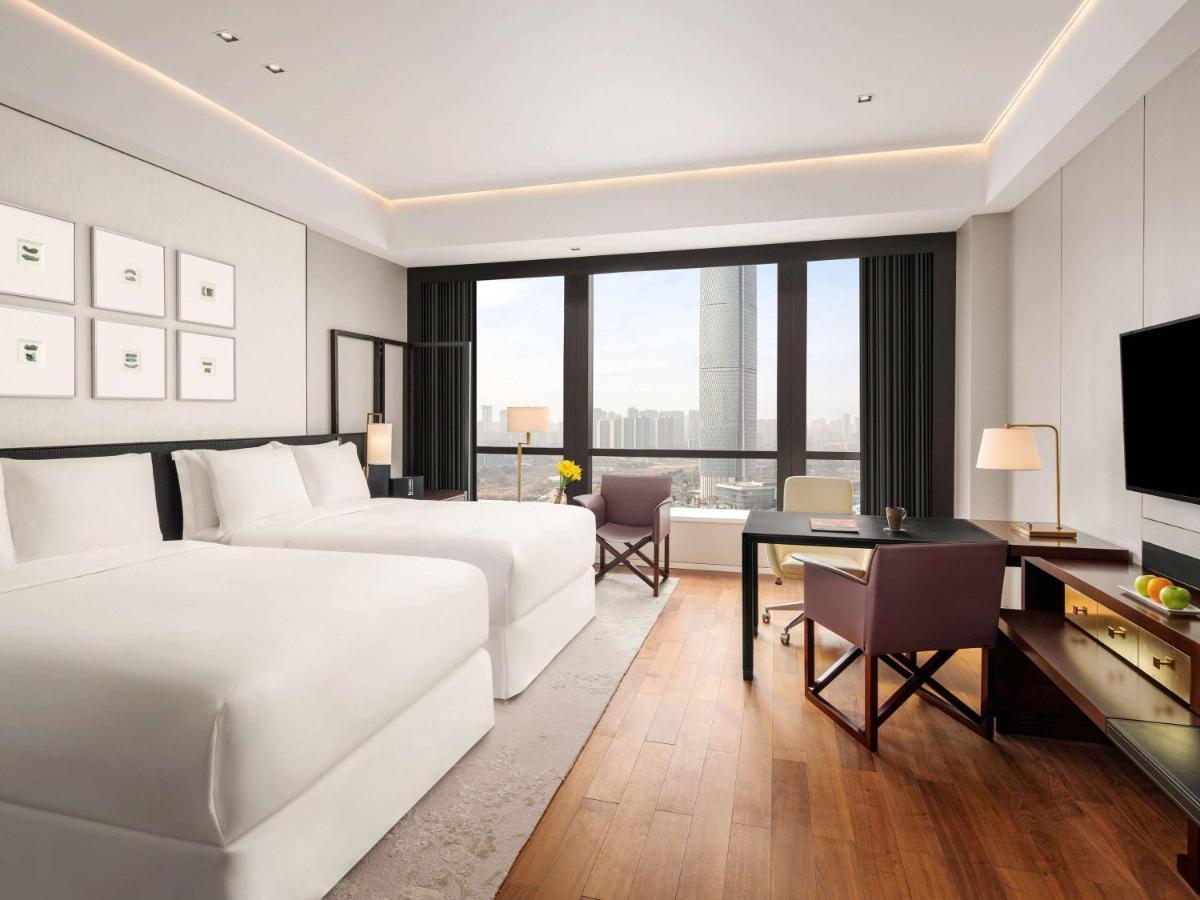 Fairmont Wuhan Luaran gambar